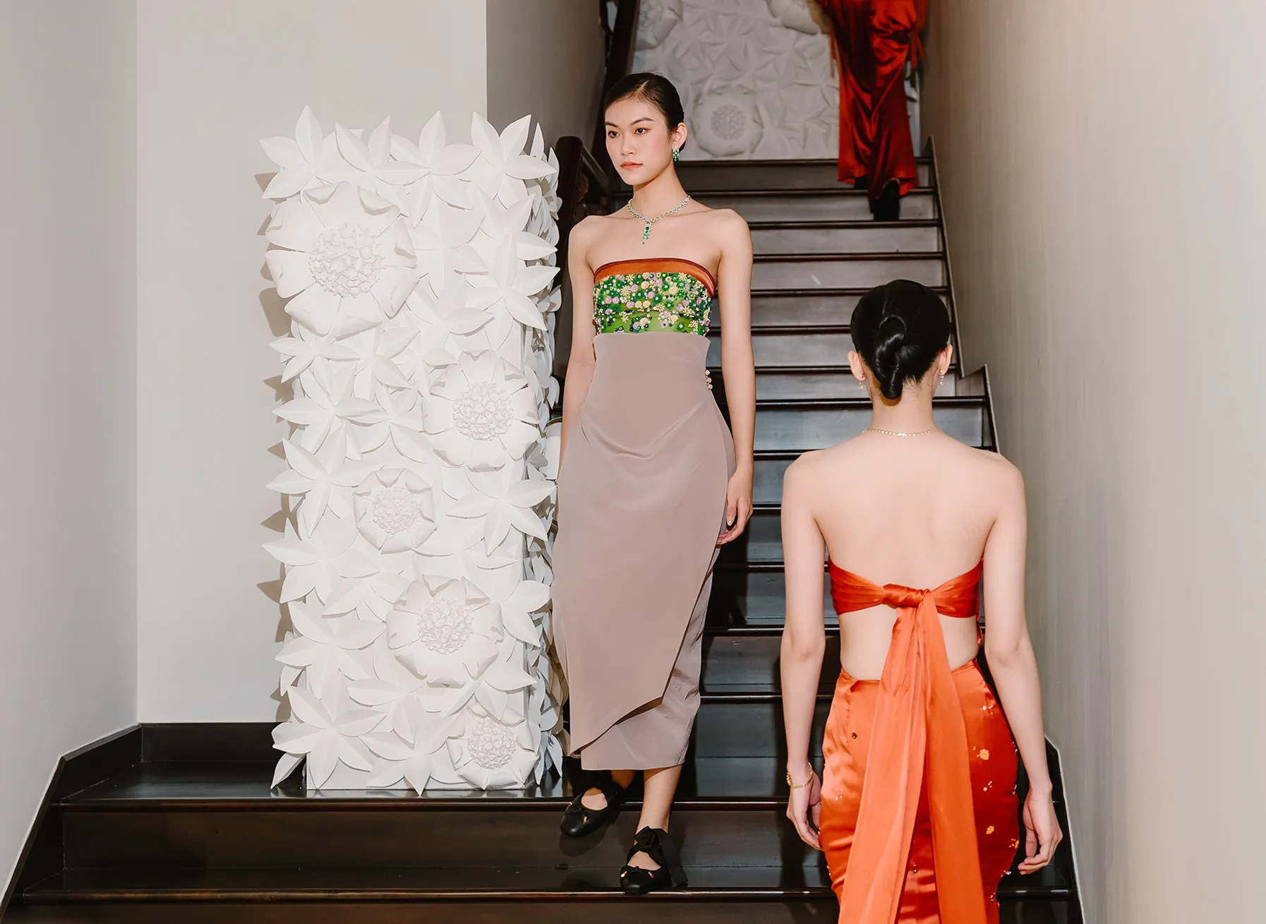 Người mẫu trình diễn bộ sưu tập Anna Vo